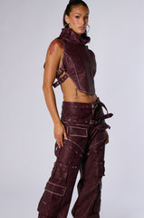DESERT VIBE SLEEVELESS PU TOP IN BURGUNDY