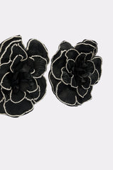 DRAMA EARRING