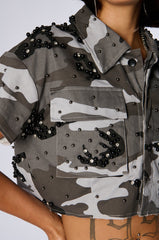 APPLY PRESSURE GREY CAMO CROPPED BUTTON DOWN