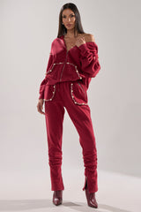COZY HOLIDAY PEARL SWEATSHIRT IN BURGUNDY
