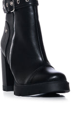 AZALEA WANG GLASGOW BOOTIE IN BLACK