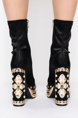 AZALEA WANG NOTICE ME CHUNKY BOOTIE IN BLACK