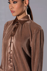 DAY TIME PLISSE BUTTON DOWN TOP