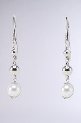 DROP OUT EARRING